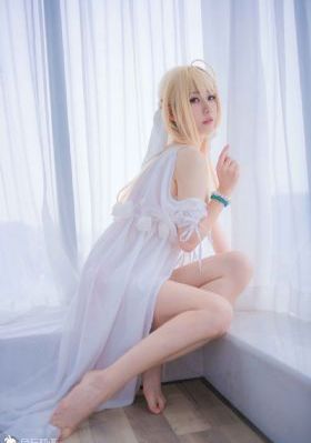 我的漂亮女老板在线播放_1080高清视频观看